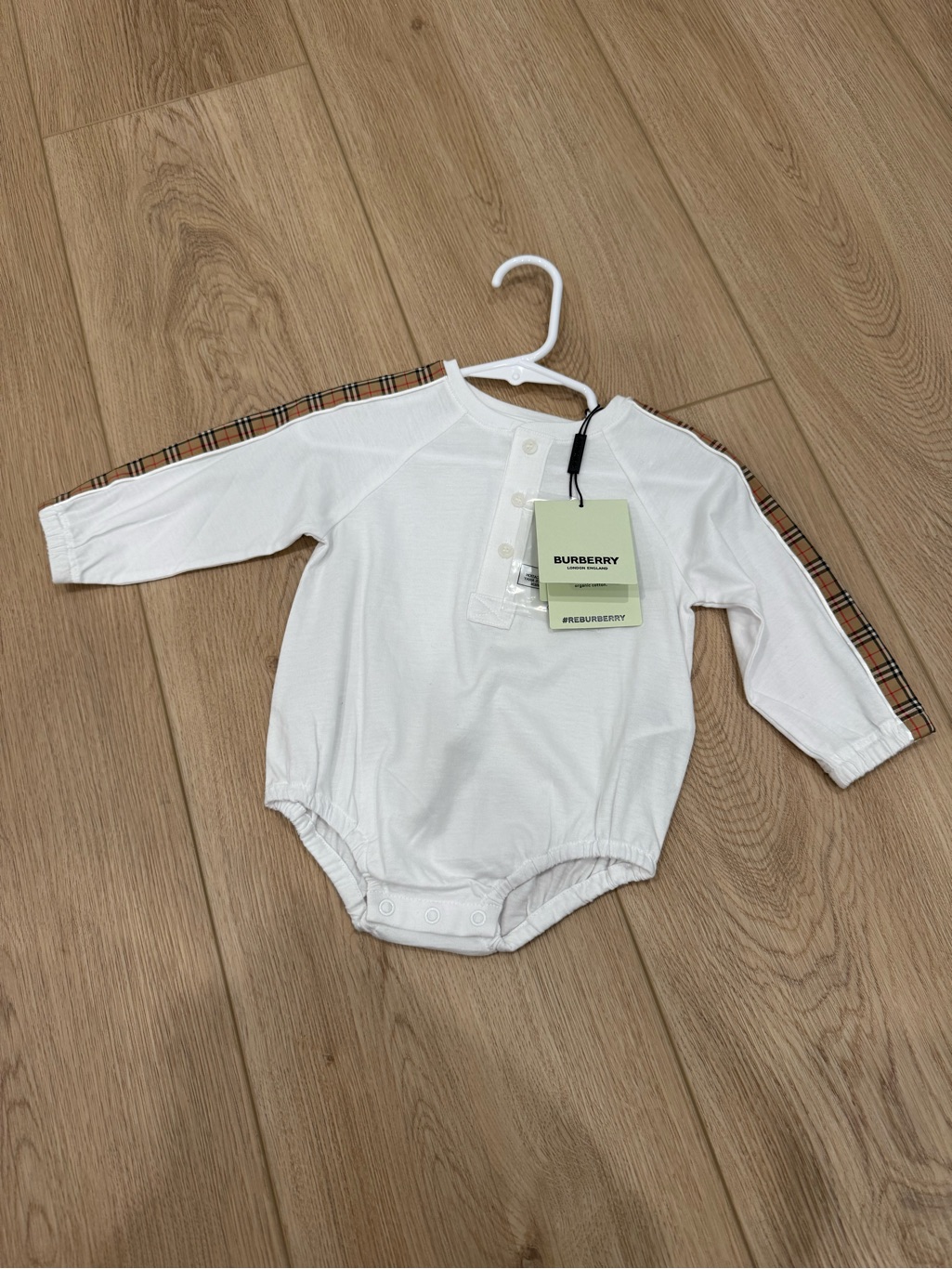Burberry White Infant Bodysuit With Signature Check Detail